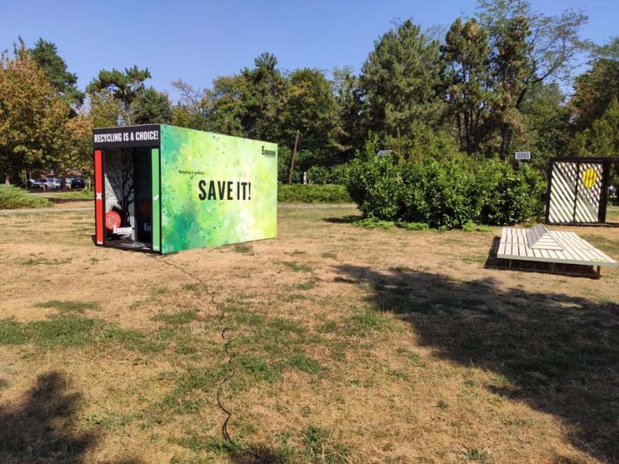 Campanie de colectare deșeuri electrice în Herăstrau, București a asociației Environ