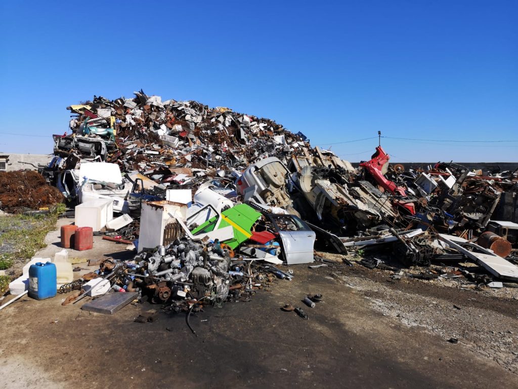 CJ Bacau reduce cu 46% tariful pentru colectarea deșeurilor reciclabile