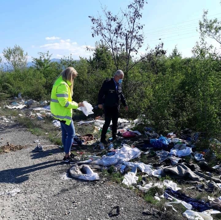 Crește cantitatea de deșeuri de pe marginea drumurilor naționale