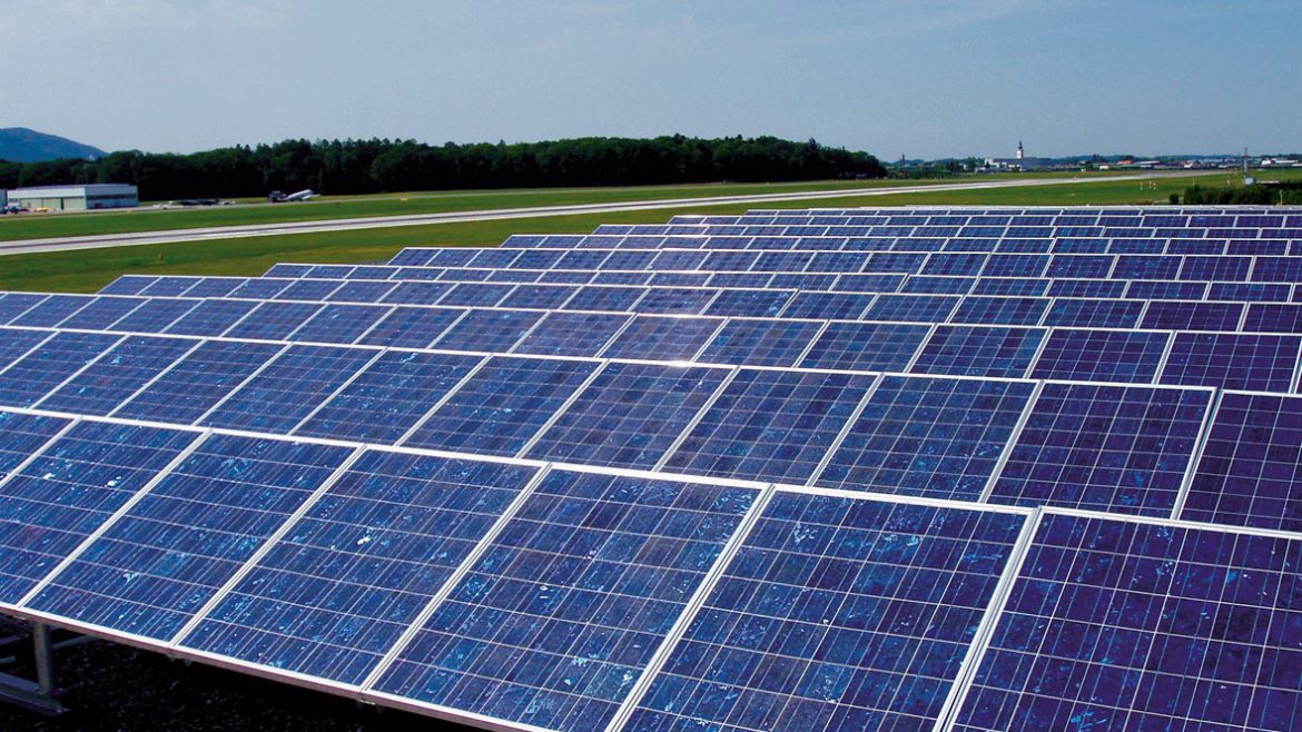 Până în 2050, 86 de milioane de tone de panouri solare vor deveni deșeuri