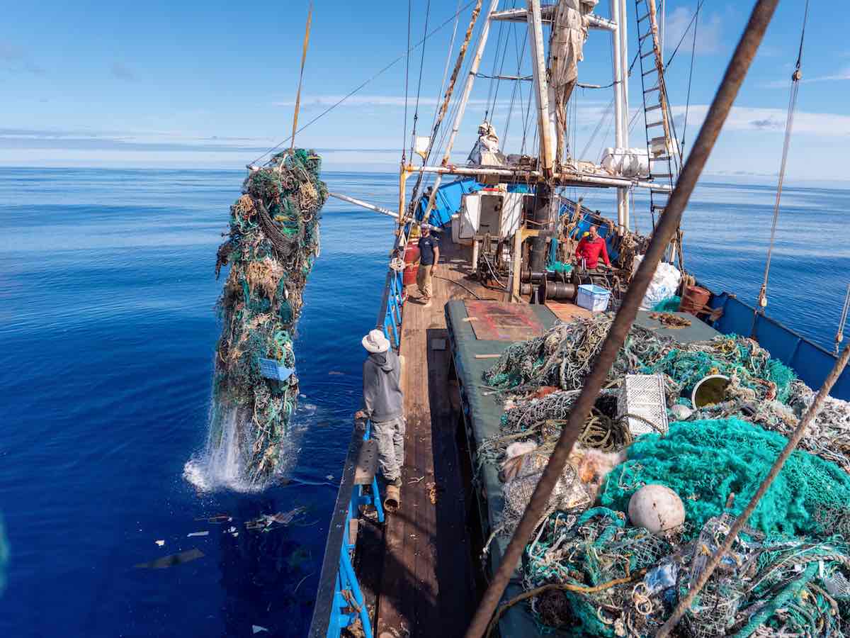 Cea mai mare operațiune de curățare marină din istorie