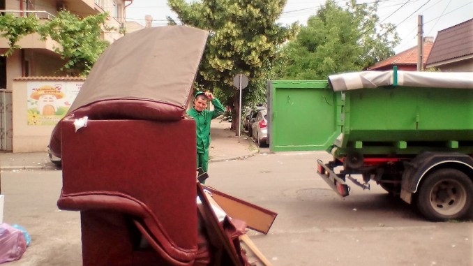 Colectarea deșeurilor voluminoase în Constanța