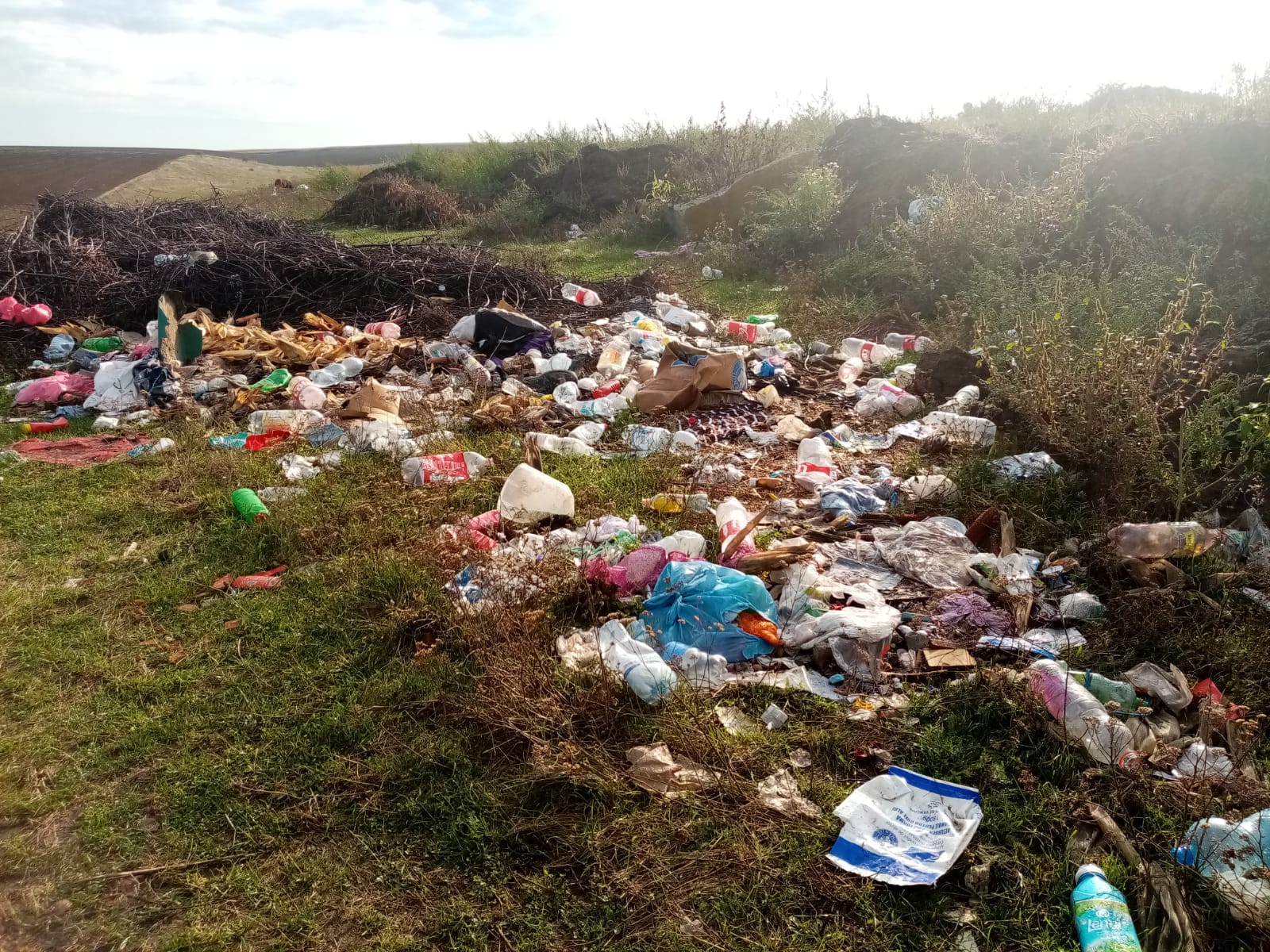 Amenzi pentru depozitarea ilegală a deșeurilor în trei localități din Bihor