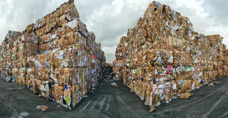 Care sunt avantajele utilizării hârtiei reciclate?
