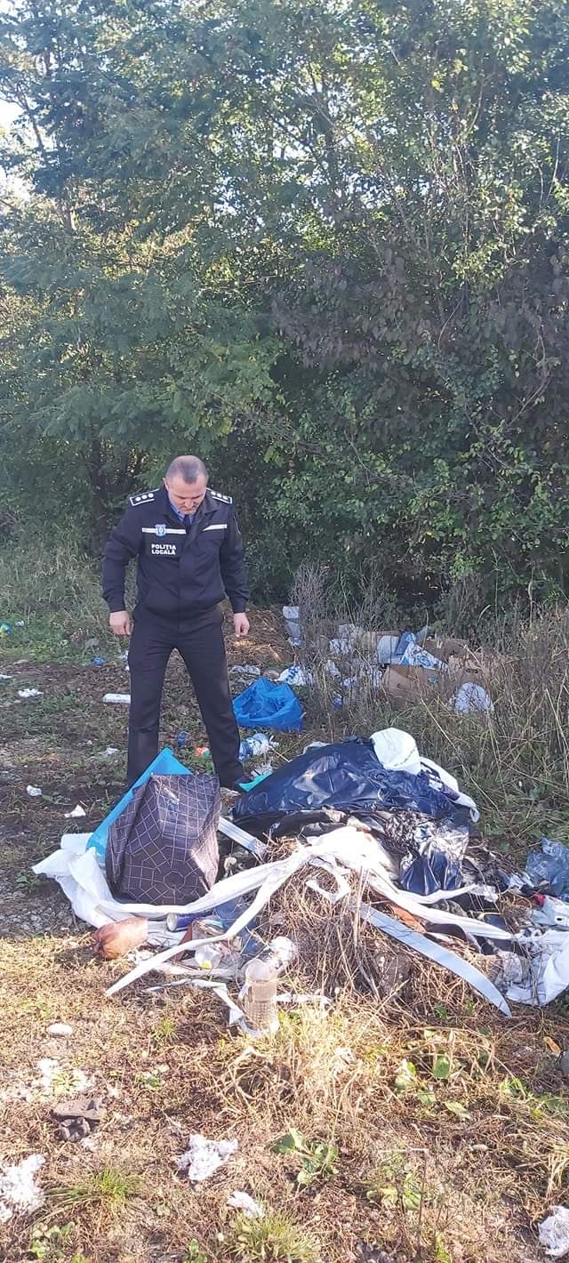 Poliția Locală din Târgu Jiu face analiza gunoiului pentru a-i depista pe cei care abandonează deșeuri