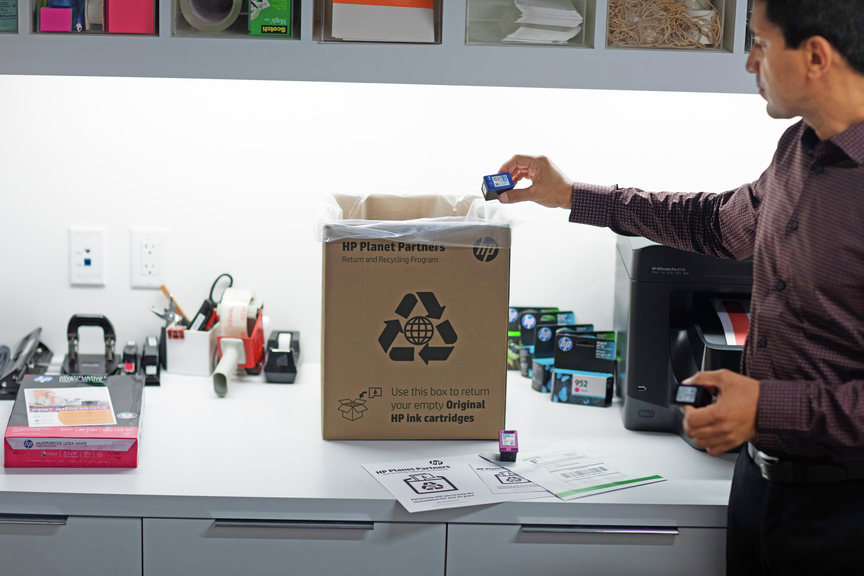 Programul HP de reciclare a cartușelor de imprimantă în România