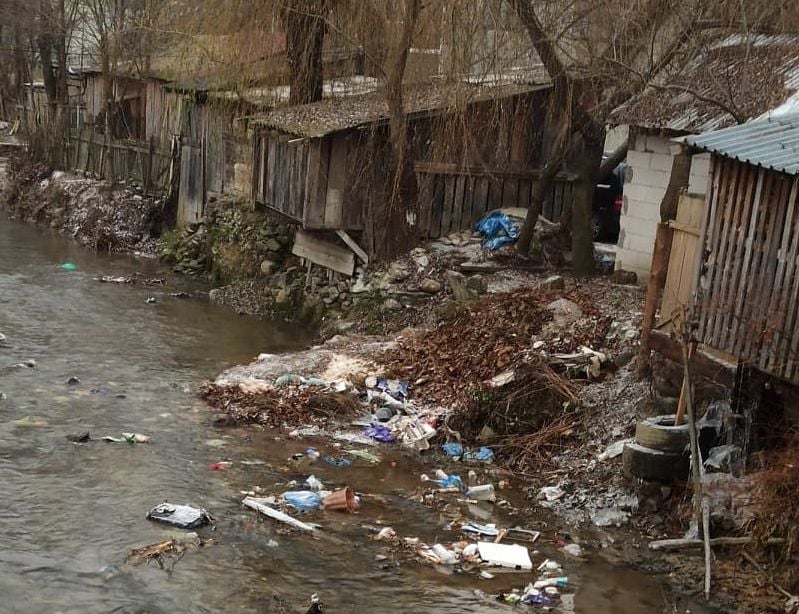 Gunoaiele de pe Someș i-au băgat în ședință