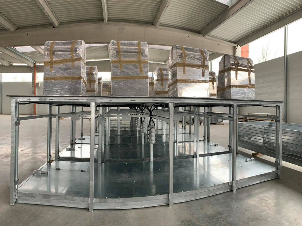 Platformele subterane pentru colectarea separată a deșeurilor, fabricate de firma Megatitan din Beclean