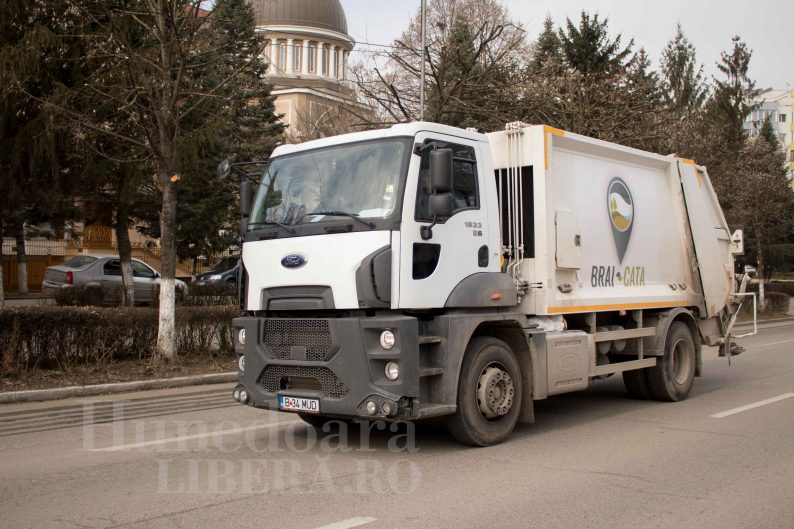 BraiCata Hunedoara colectează gratuit deşeuri voluminoase: mobilă, covoare, saltele, canapele, schiuri