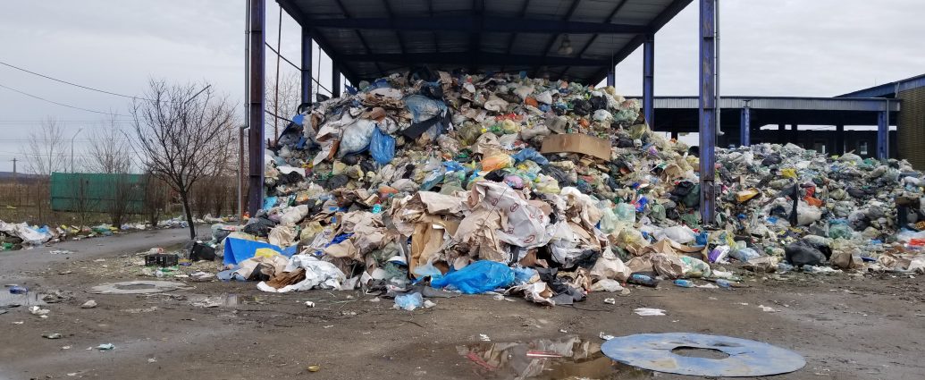 Neconformități și posibile fraude ale operatorului de salubrizare BCA VIO Service, investigate de ziarul Timpul de Vâlcea
