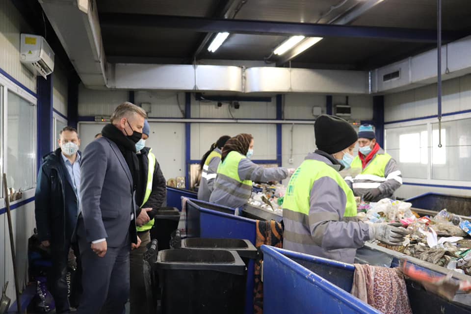 Volumul deșeurilor colectate separat din județul Bistrița-Năsăud a crescut de circa patru ori de la demararea colectării selective în urmă cu doi ani