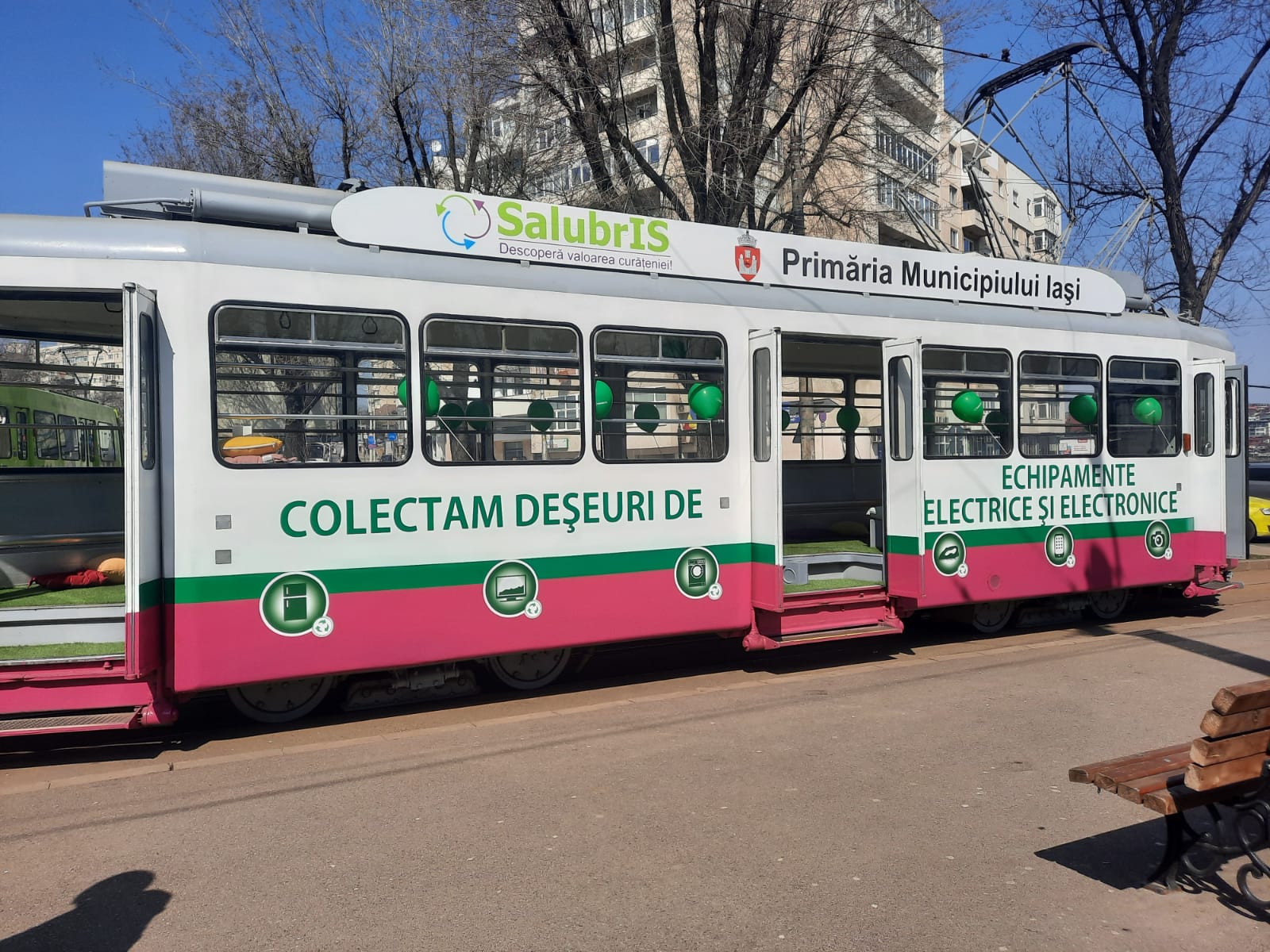 Iaşi: Deşeurile electrice şi electrocasnice vor fi strânse cu “Tramvaiul reciclării”