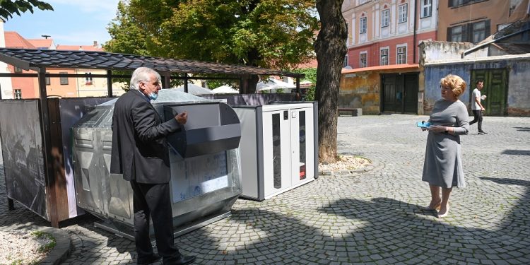 Primăria Sibiu cumpără 40 de containere de gunoi îngropate, cu acces cu card, pentru 10 locații din Sibiu