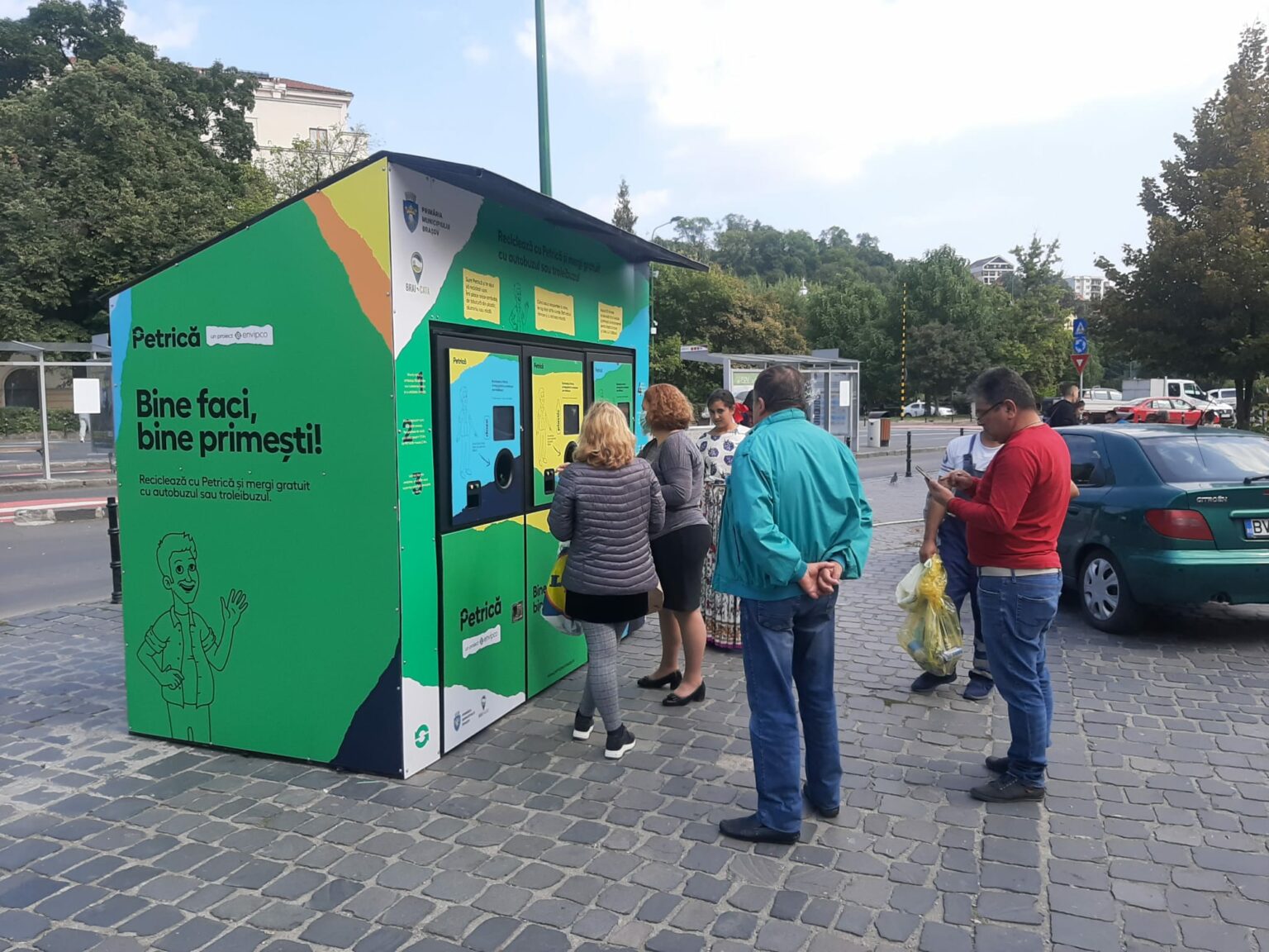 „PETrică” le oferă brașovenilor bilete de autobuz în schimbul ambalajelor reciclabile