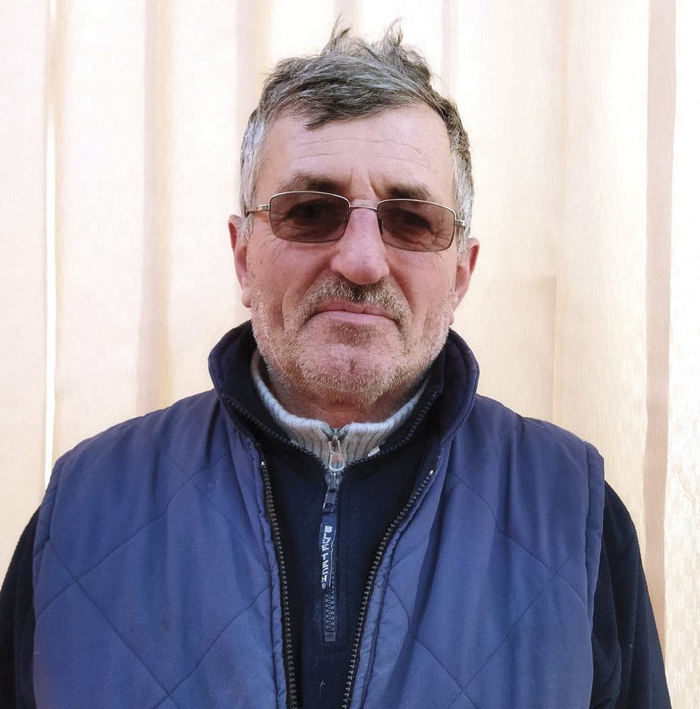 Omul care selectează, voluntar, gunoiul altora