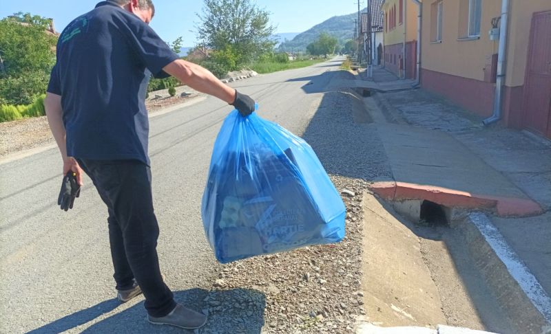 Miercuri, 7 septembrie, se colectează, în Bistrița, sacul albastru cu deșeuri din hârtie și carton