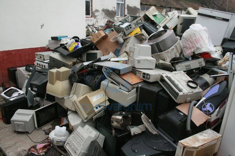Campanie de colectare gratuită a aparaturii vechi (DEEE) la Craiova